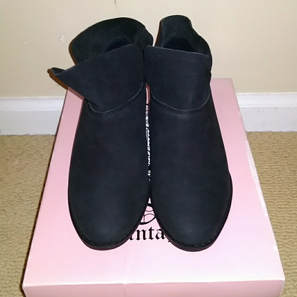Crown Vintage Ankle Boots
